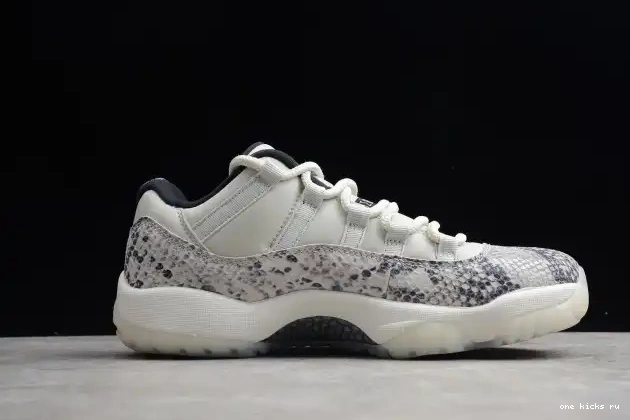 Rep Onekick SE CD6846-002 Jordan Air Bone Low 11 Snake Light 0507